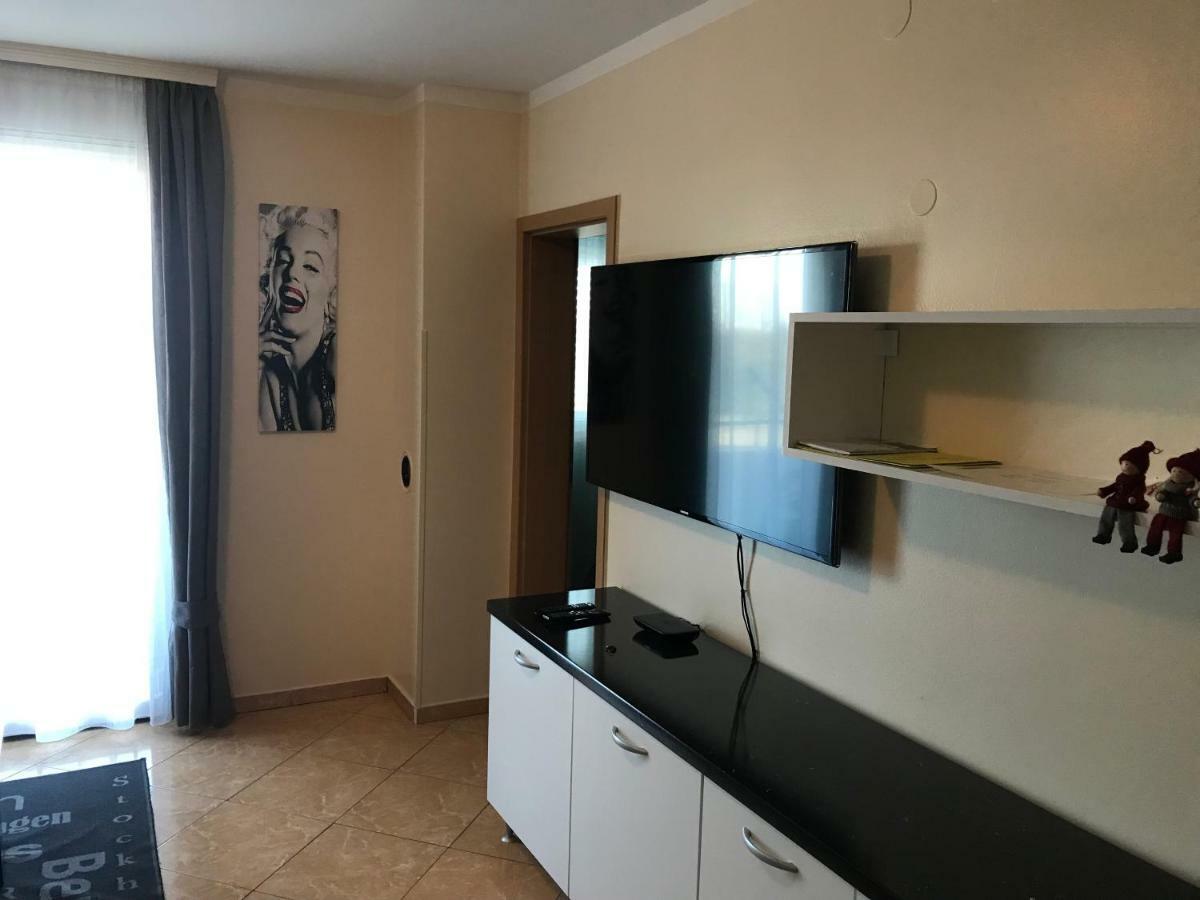 Apartment Vita Moela ウマグ エクステリア 写真
